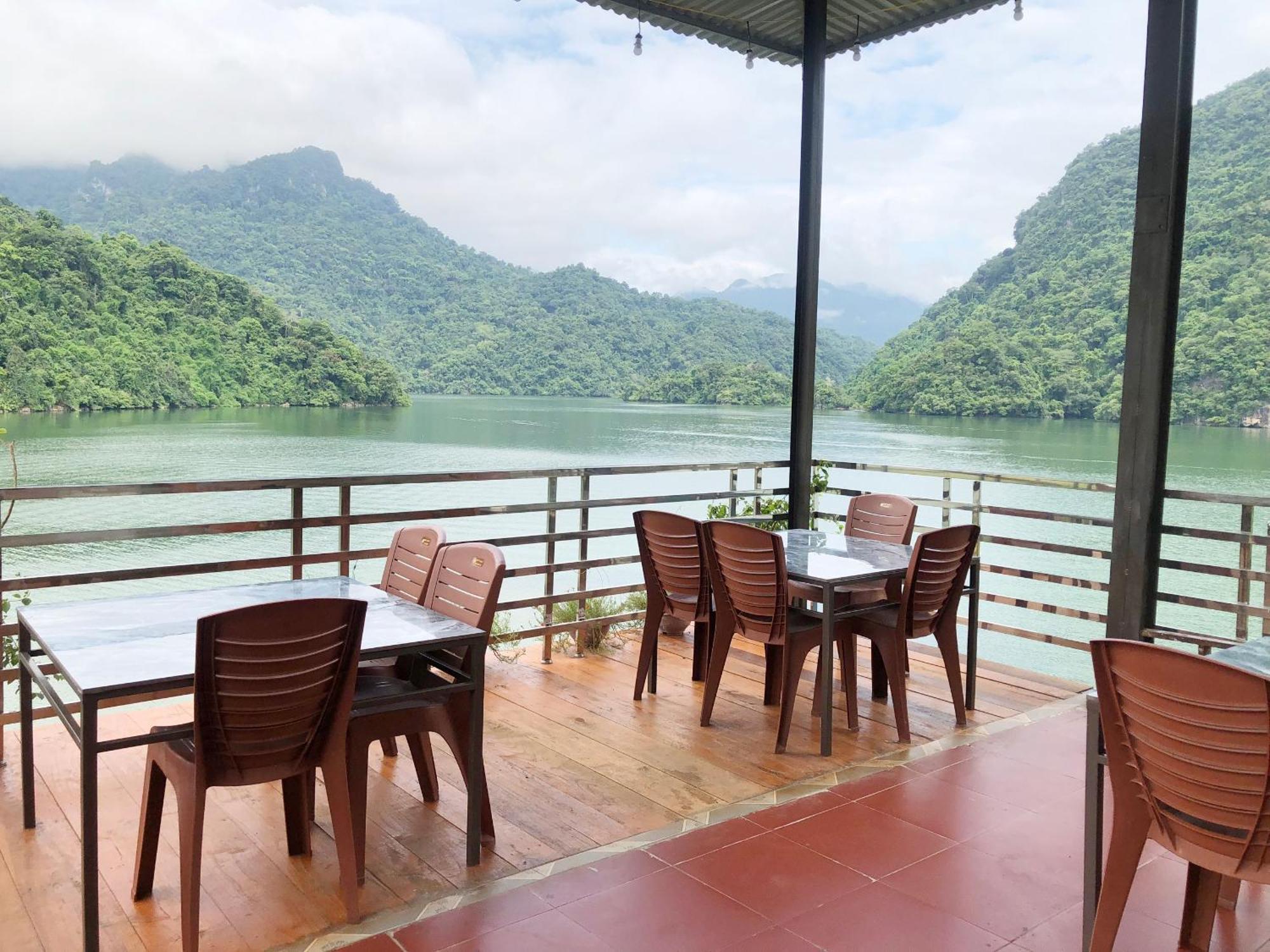 Nha Nghi Son Lam - Ba Be Lake Best View バックカン エクステリア 写真